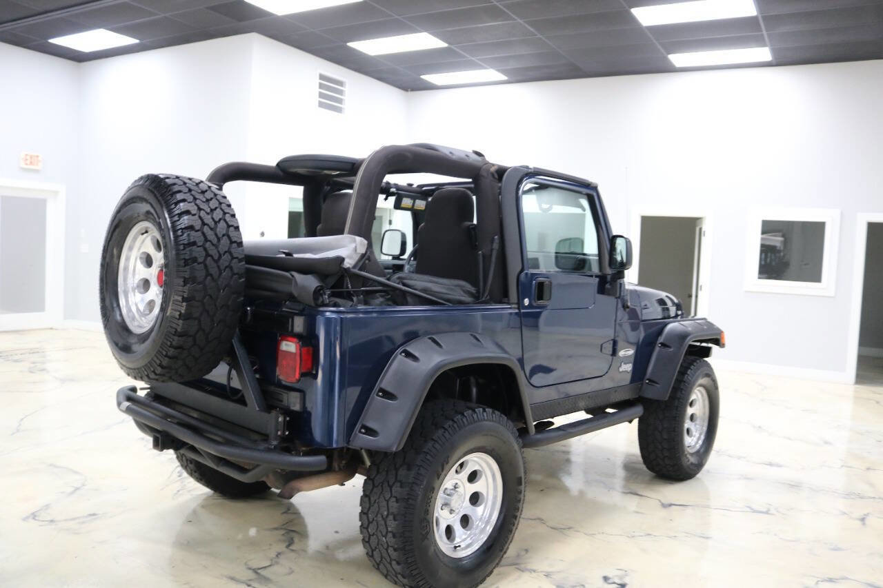 Used 2004 Jeep Wrangler Rubicon AWD/4WD image 99