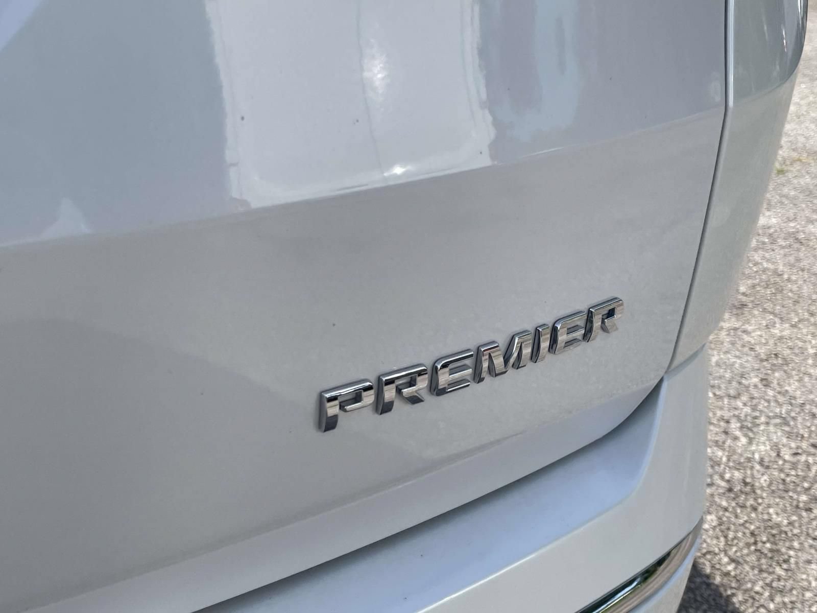 Used 2021 Chevrolet Traverse Premier AWD/4WD image 5