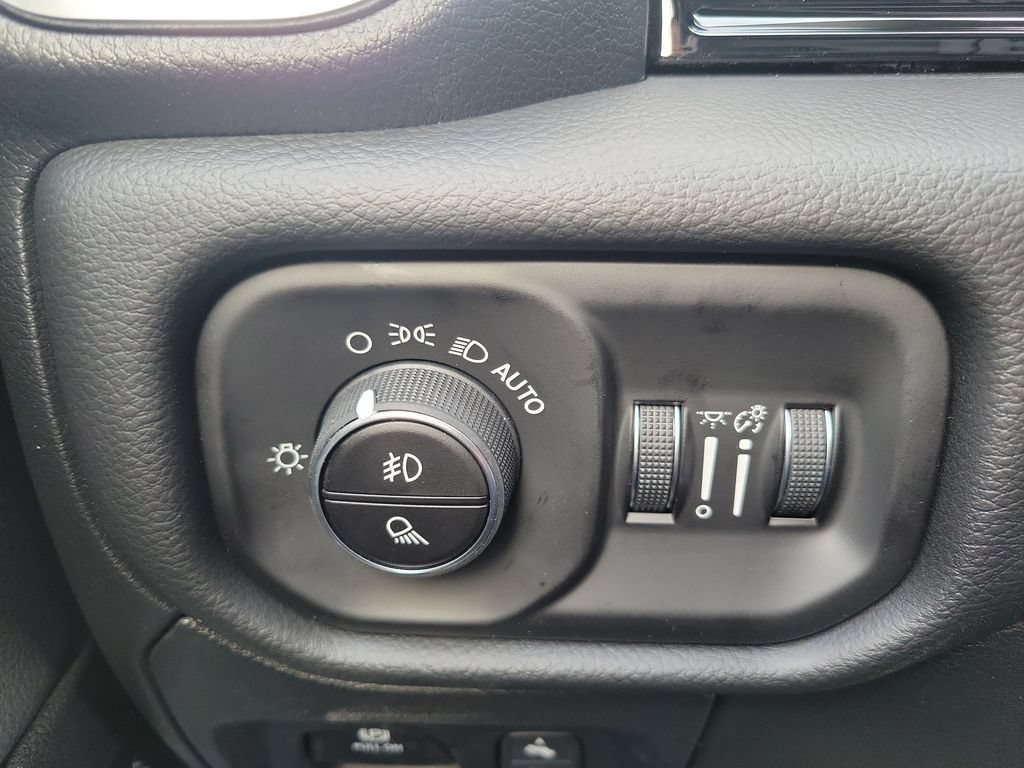 New 2026 RAM 1500 Laramie w/ Night Edition AWD/4WD image 23