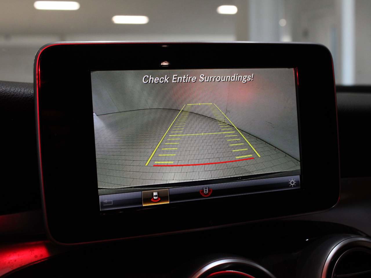 Used 2019 Mercedes-Benz GLC 300 image 17