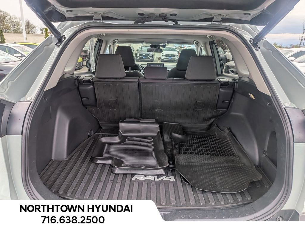 Used 2022 Toyota RAV4 XLE w/ Convenience Package AWD/4WD image 36