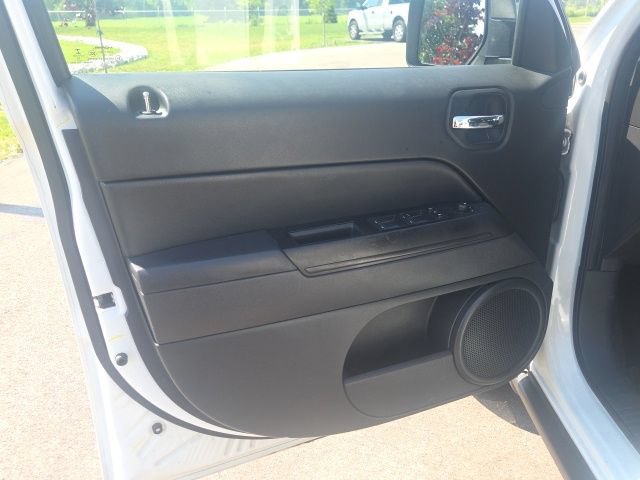 Used 2017 Jeep Patriot Sport w/ Power Value Group FWD image 19