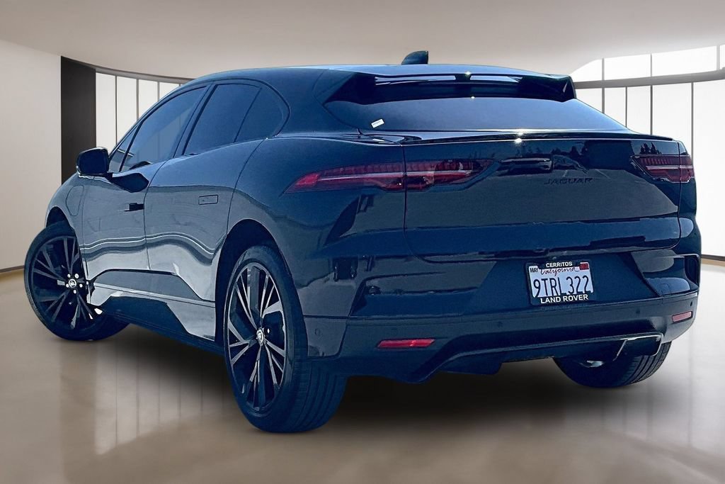 Certified 2024 Jaguar I-PACE R-Dynamic HSE AWD/4WD image 4