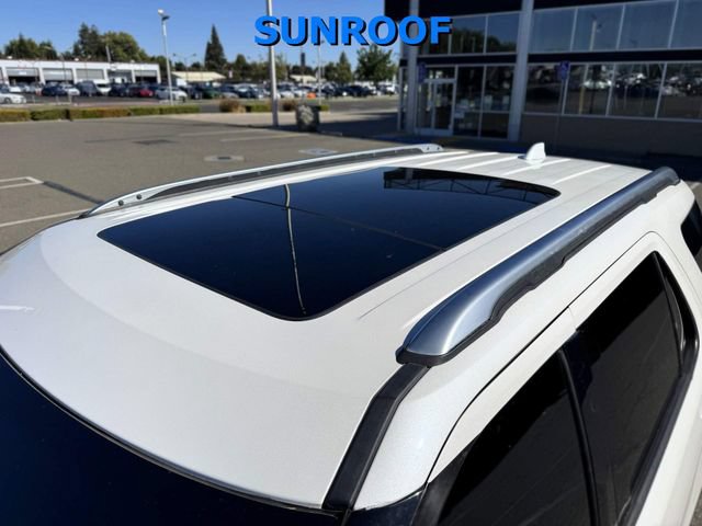 Used 2016 Ford Explorer Platinum AWD/4WD image 12