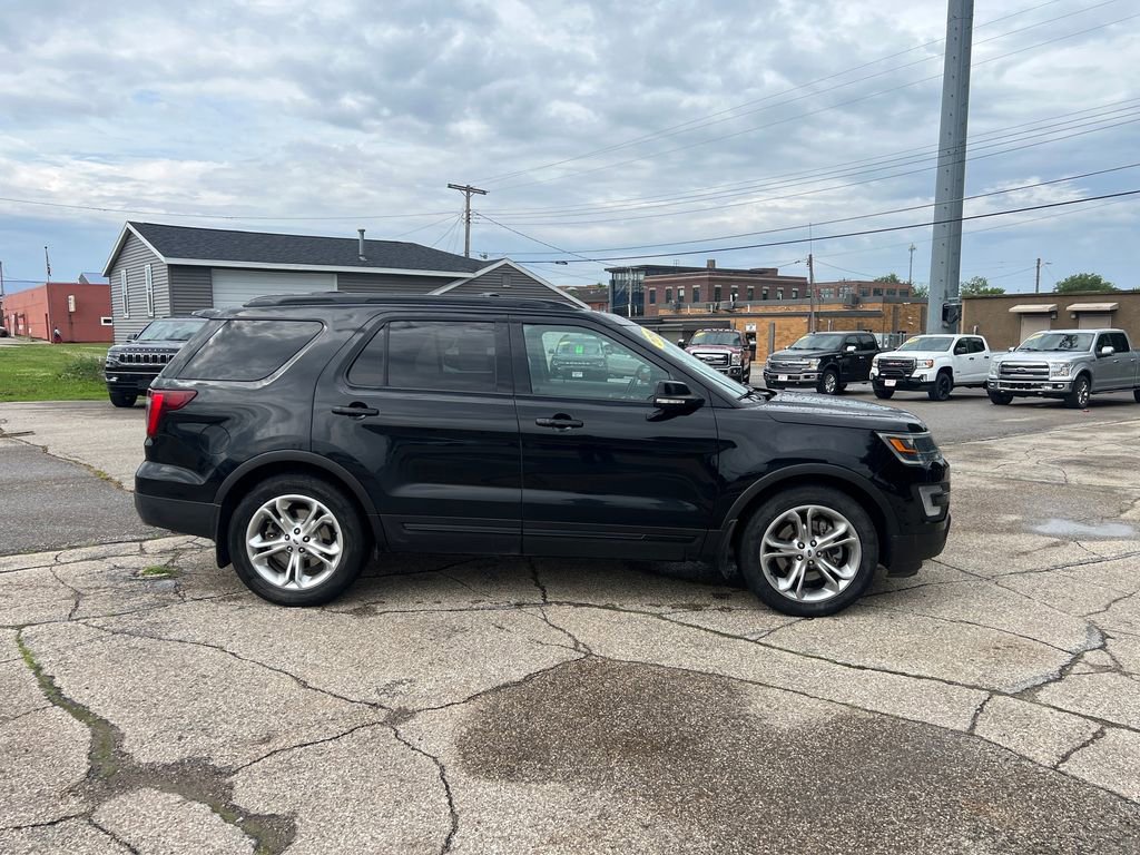 Used 2016 Ford Explorer Sport w/ Equipment Group 401A AWD/4WD image 5
