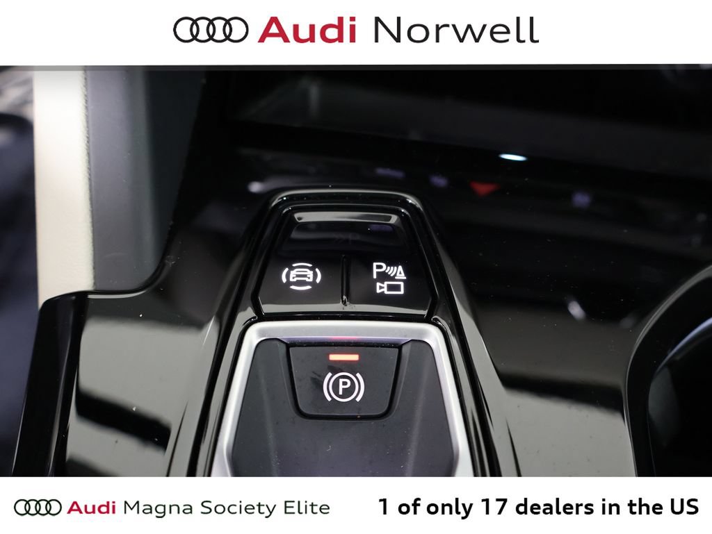 Used 2025 Audi Q5 Premium w/ Convenience Package AWD/4WD image 5