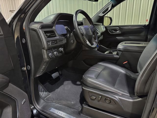 Used 2024 Chevrolet Suburban RST w/ Luxury Package image 11