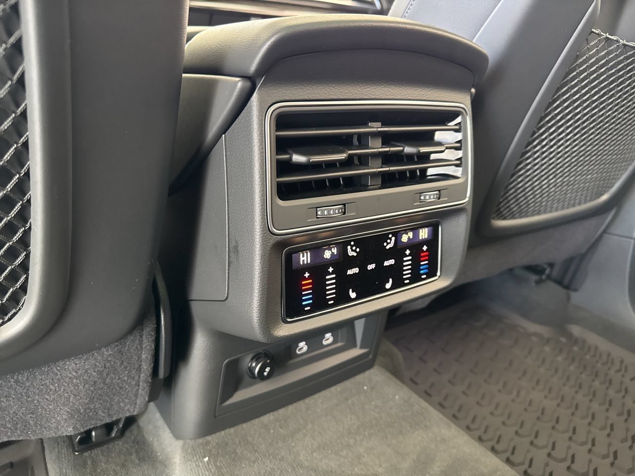 New 2026 Audi Q7 3.0T Premium Plus AWD/4WD image 40