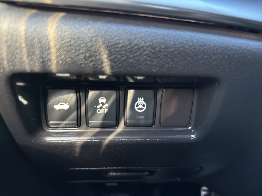 Used 2017 Nissan Maxima SR w/ Midnight Edition image 21