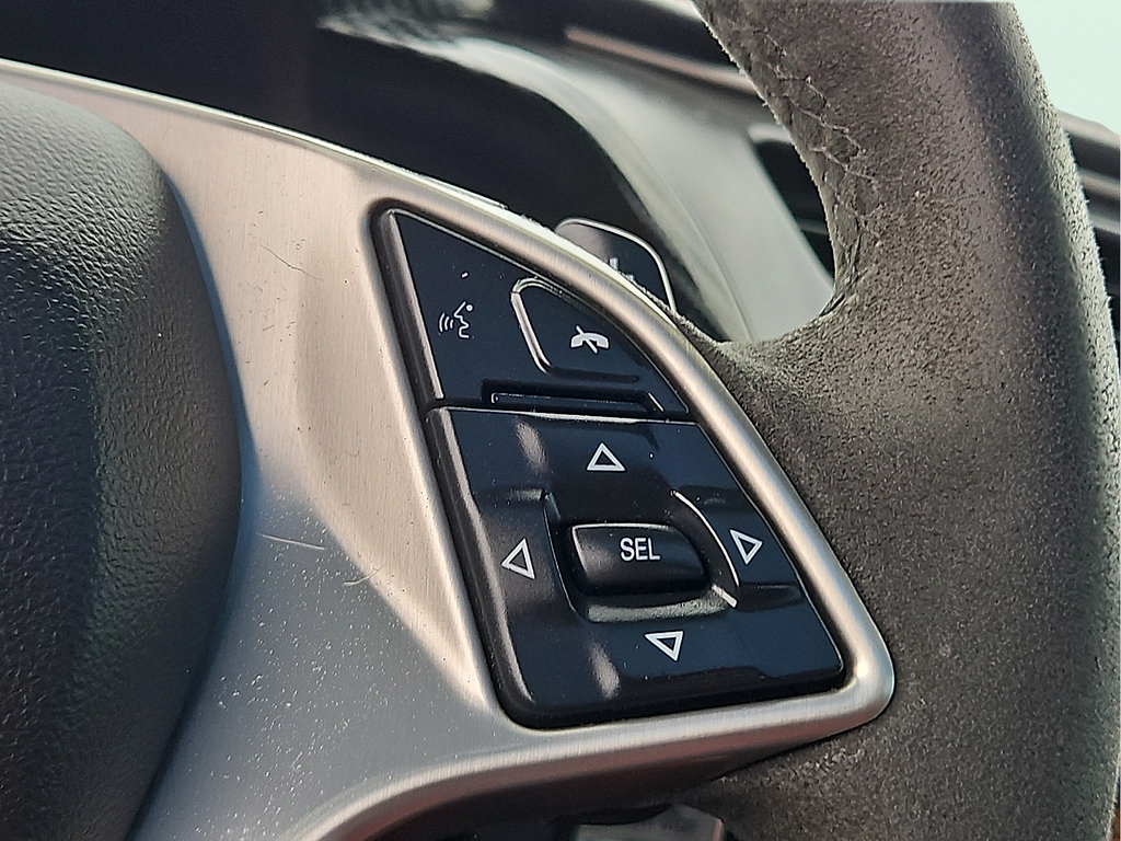 Used 2017 Chevrolet Corvette Stingray Coupe RWD image 17