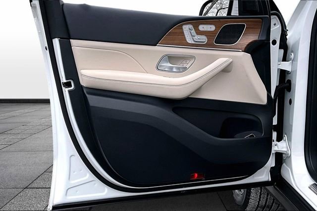 Used 2025 Mercedes-Benz GLE 350 4MATIC image 23