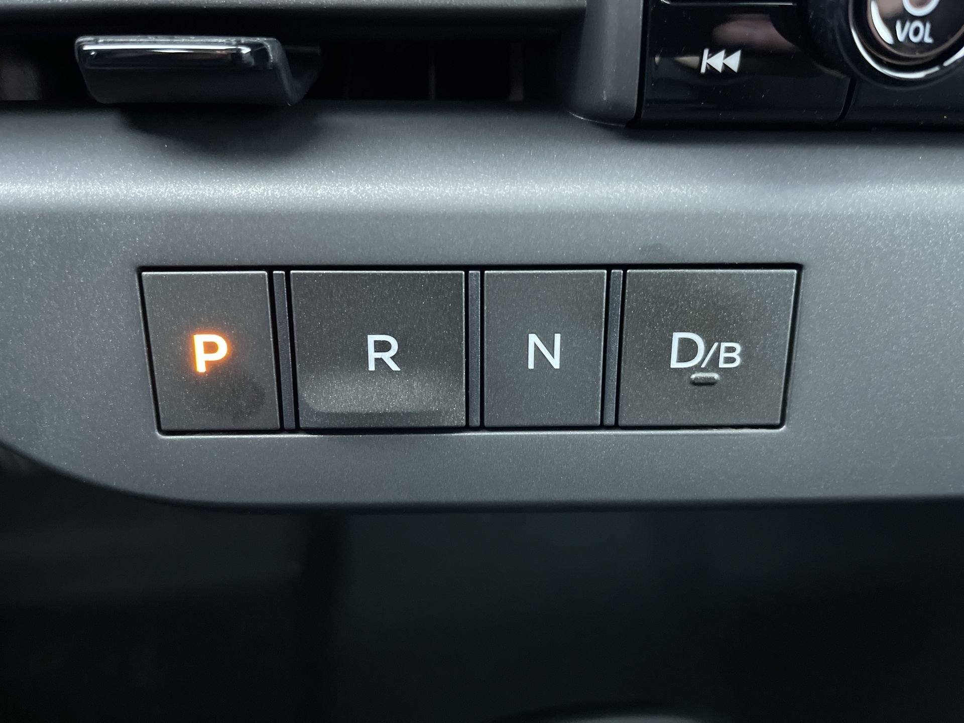 New 2026 Nissan Leaf w/ Floor Mat Package (S+) FWD image 20