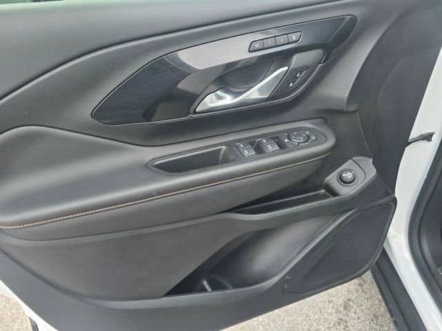 Used 2022 GMC Terrain AT4 w/ Tech Package image 22