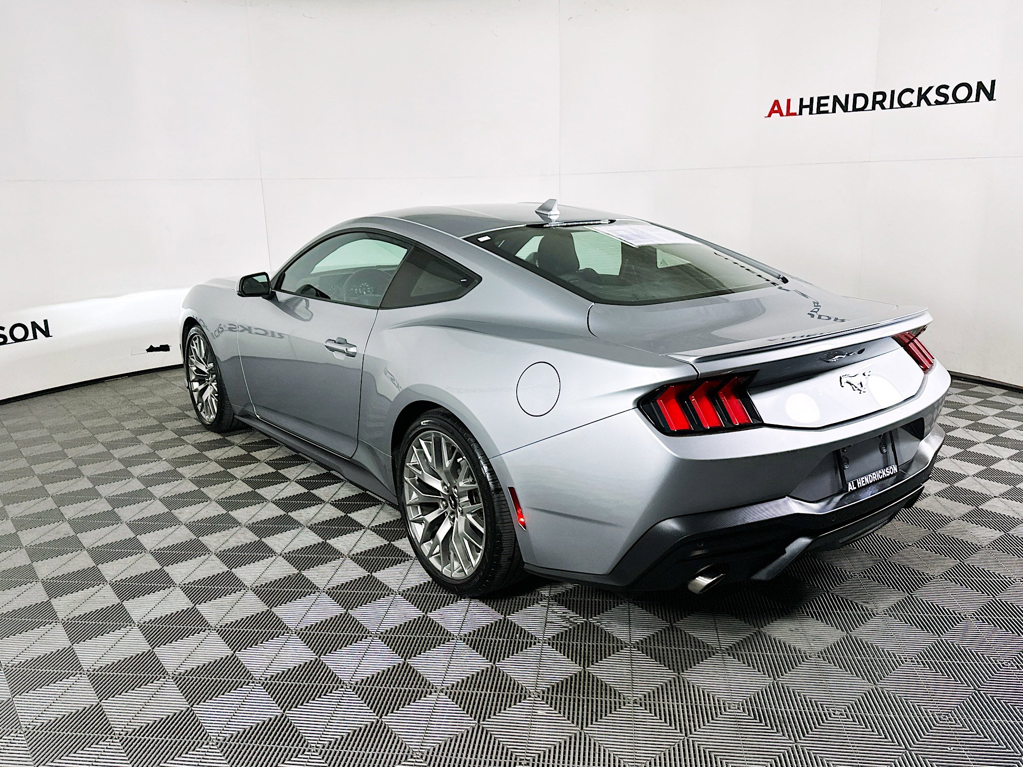 Used 2024 Ford Mustang Premium image 5