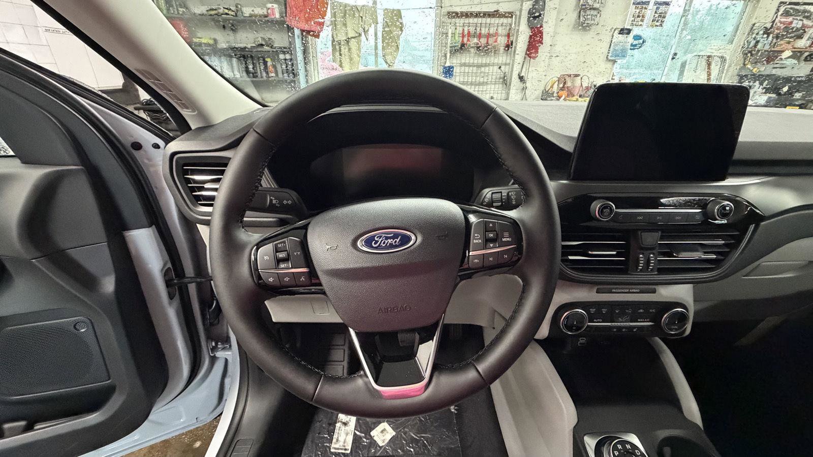 New 2025 Ford Escape Active w/ Cold Weather Package image 21