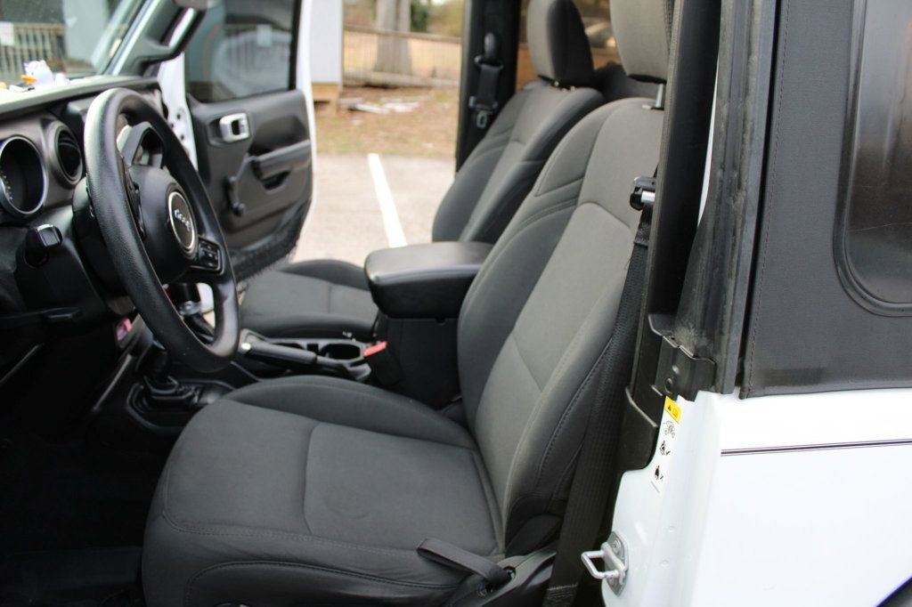 Used 2018 Jeep Wrangler Sport AWD/4WD image 19
