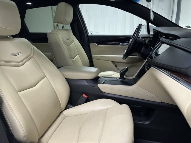 Certified 2019 Cadillac XT5 Luxury FWD image 28