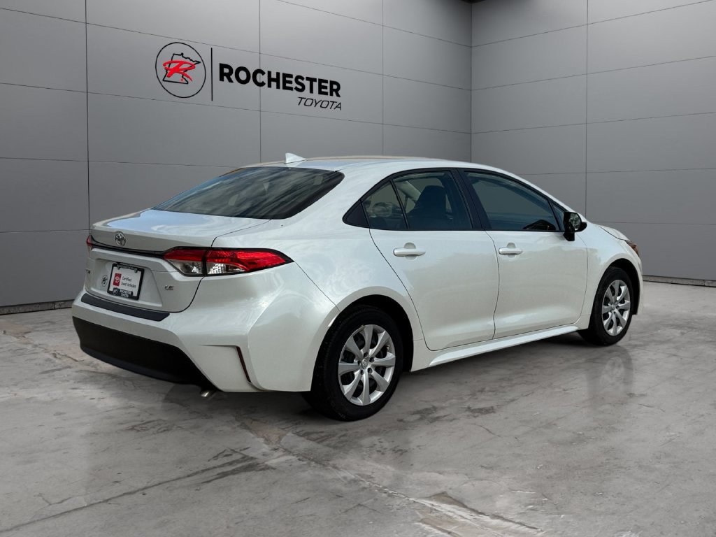 Used 2023 Toyota Corolla LE w/ Carpet Mat Package (TMS) FWD image 5
