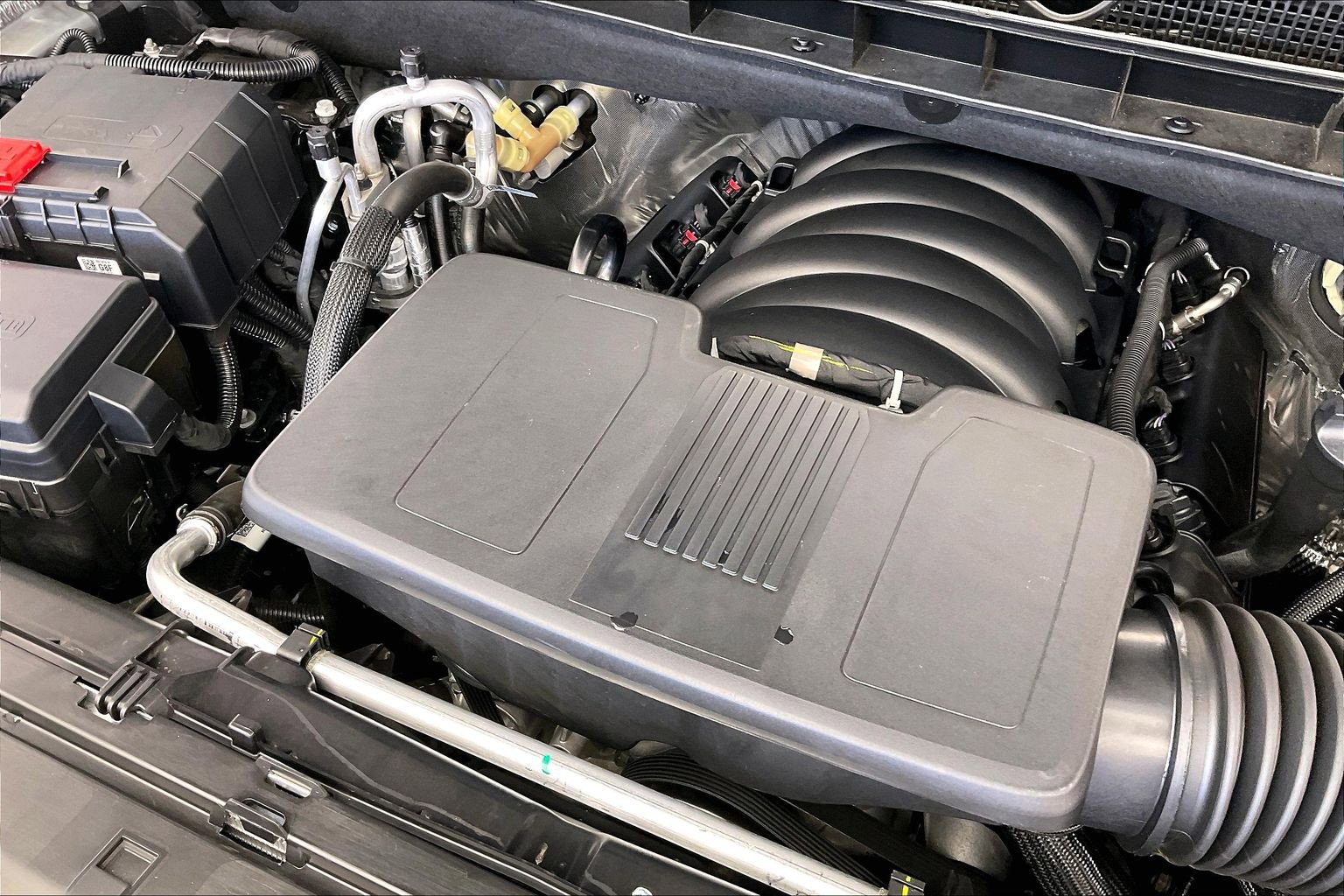 Used 2024 GMC Yukon Denali AWD/4WD image 32