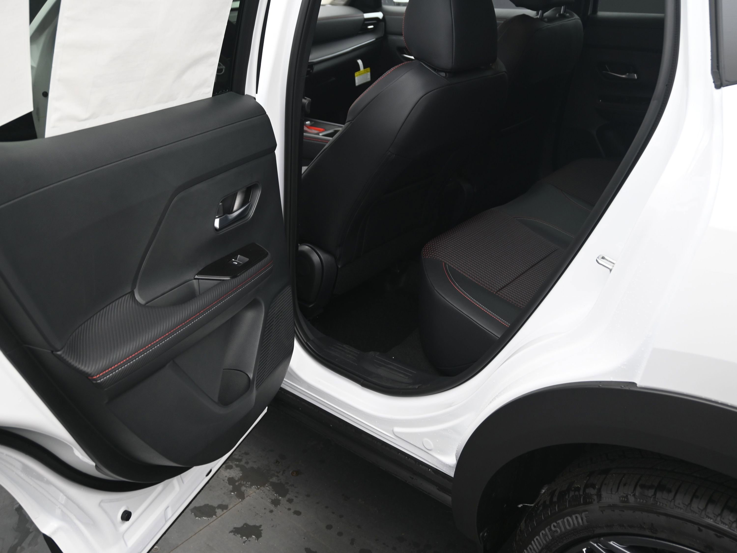 New 2025 Nissan Kicks SR image 27