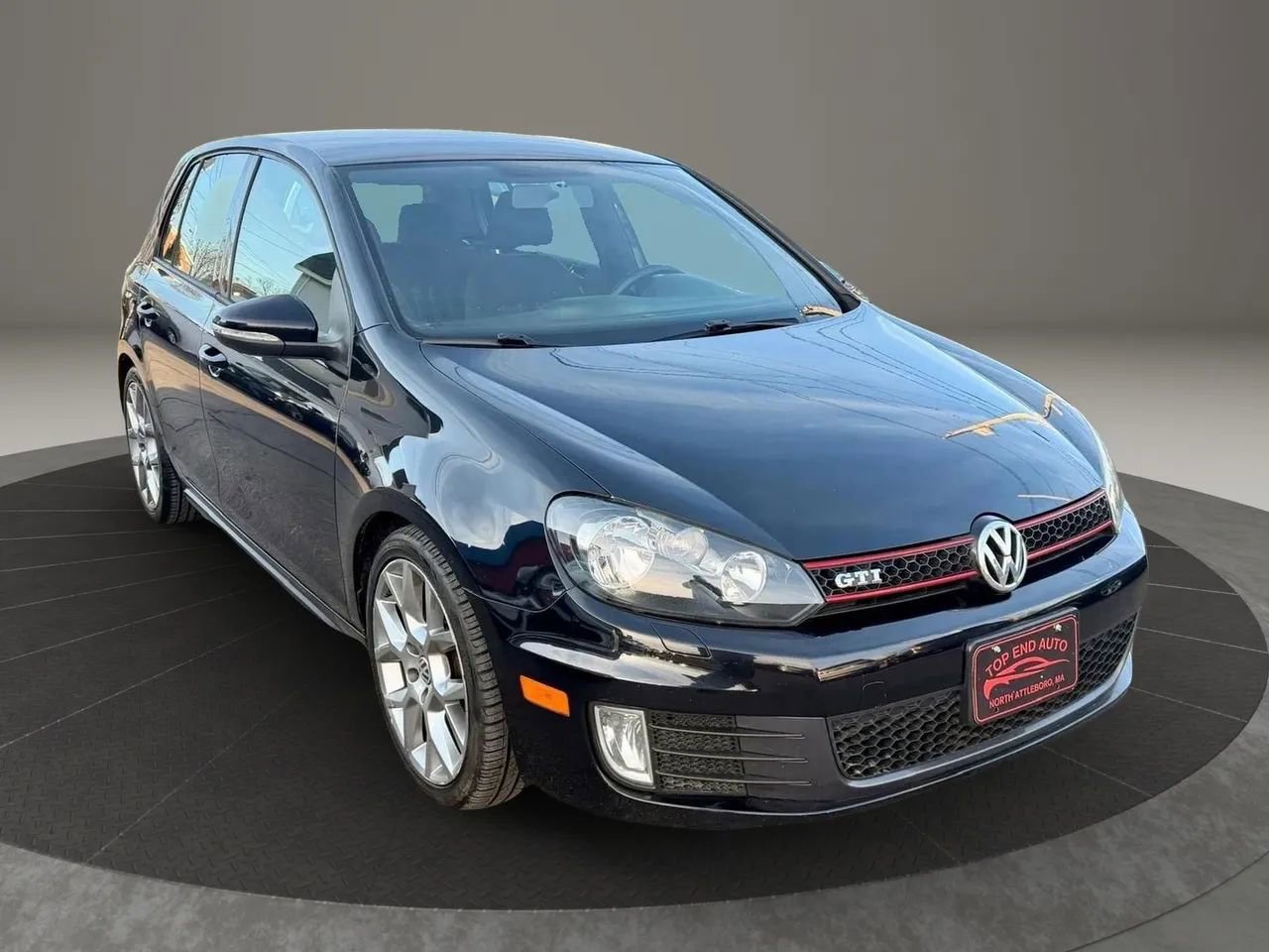 Used 2014 Volkswagen GTI Wolfsburg Edition image 3