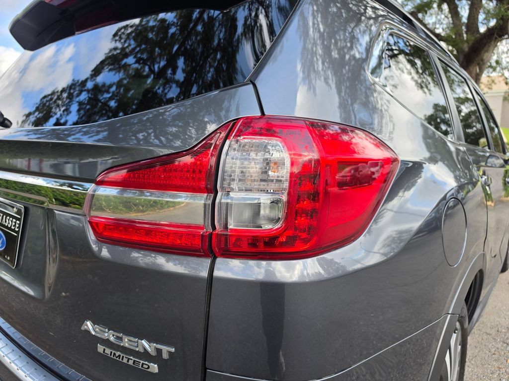 Used 2021 Subaru Ascent Limited w/ Technology Package AWD/4WD image 11