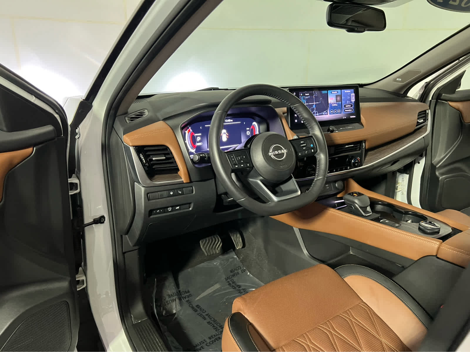 Certified 2024 Nissan Rogue Platinum w/ Platinum Premium Package image 22