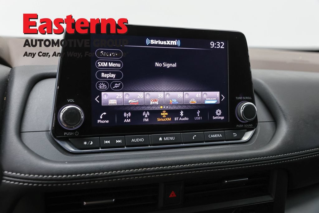 Used 2023 Nissan Rogue S AWD/4WD image 19