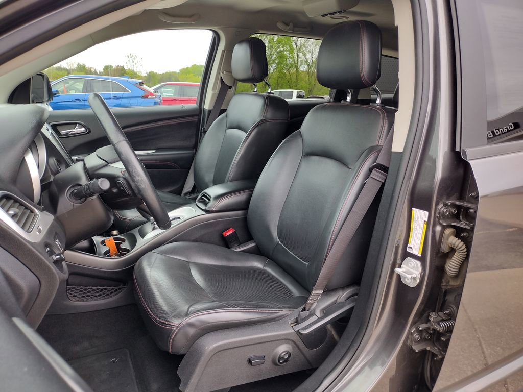Used 2019 Dodge Journey GT FWD image 8