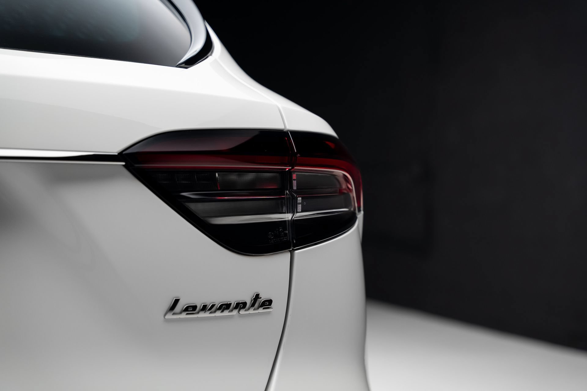 Used 2022 Maserati Levante GT AWD/4WD image 31