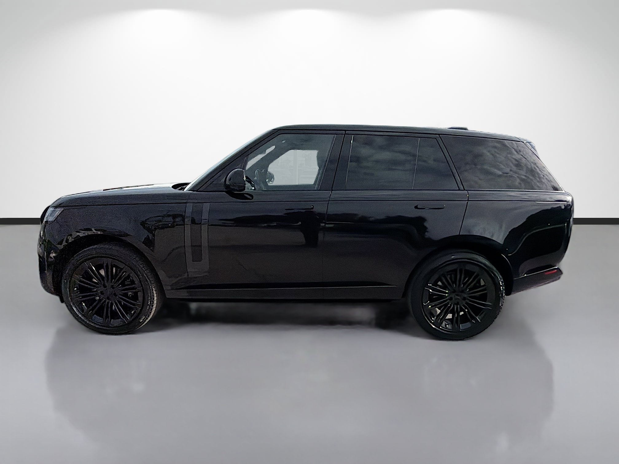 New 2026 Land Rover Range Rover SE AWD/4WD image 2