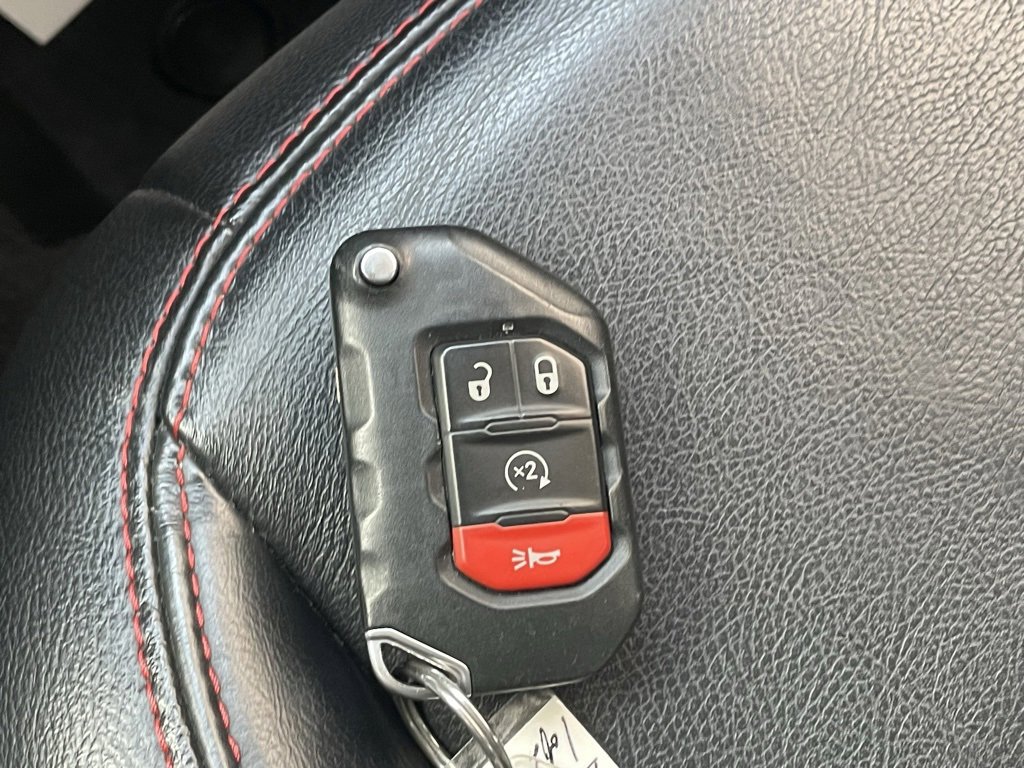 Used 2021 Jeep Gladiator Rubicon w/ Dual Top Group image 34