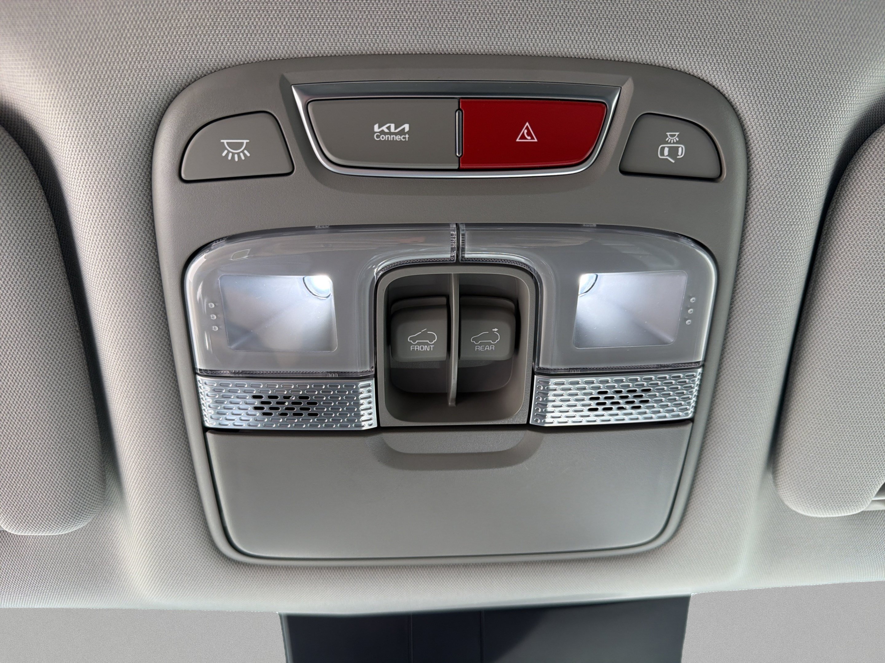 Used 2025 Kia Telluride SX w/ SX Captain's Chair Package FWD image 26