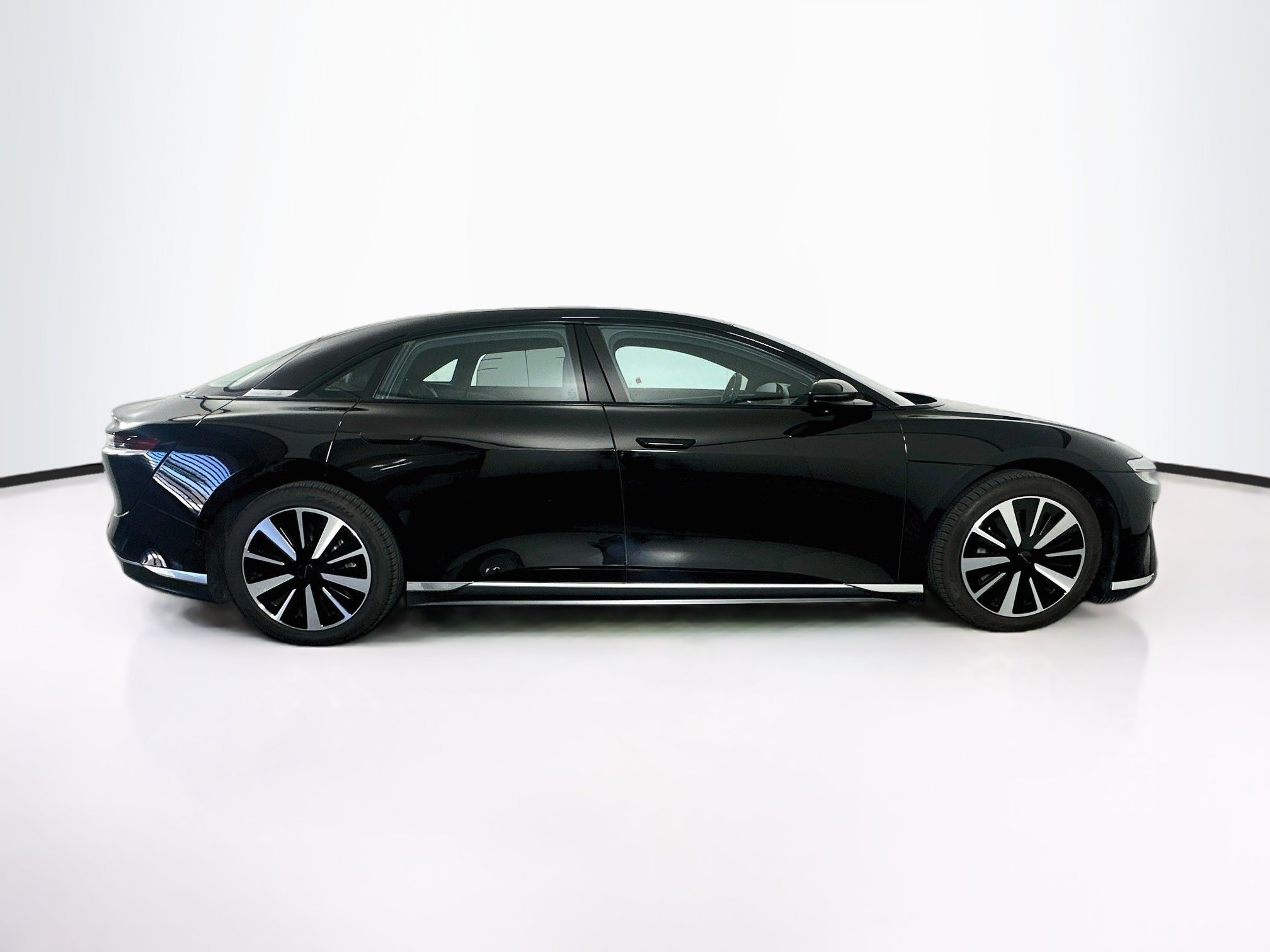Used 2024 Lucid Air Touring AWD/4WD image 10