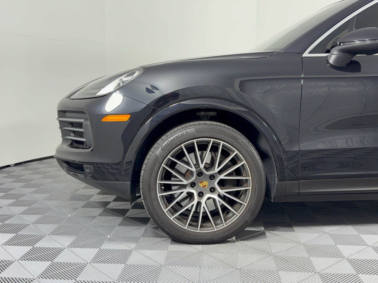 Certified 2022 Porsche Cayenne AWD/4WD image 13