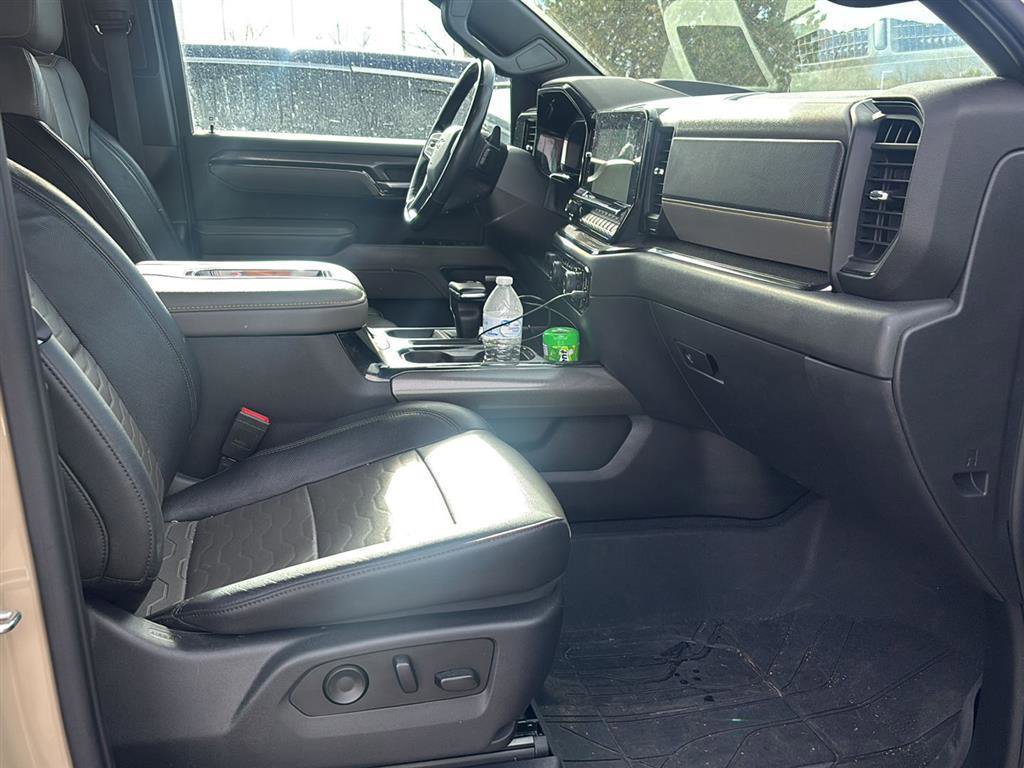 Used 2022 Chevrolet Silverado 1500 ZR2 w/ Technology Package image 8