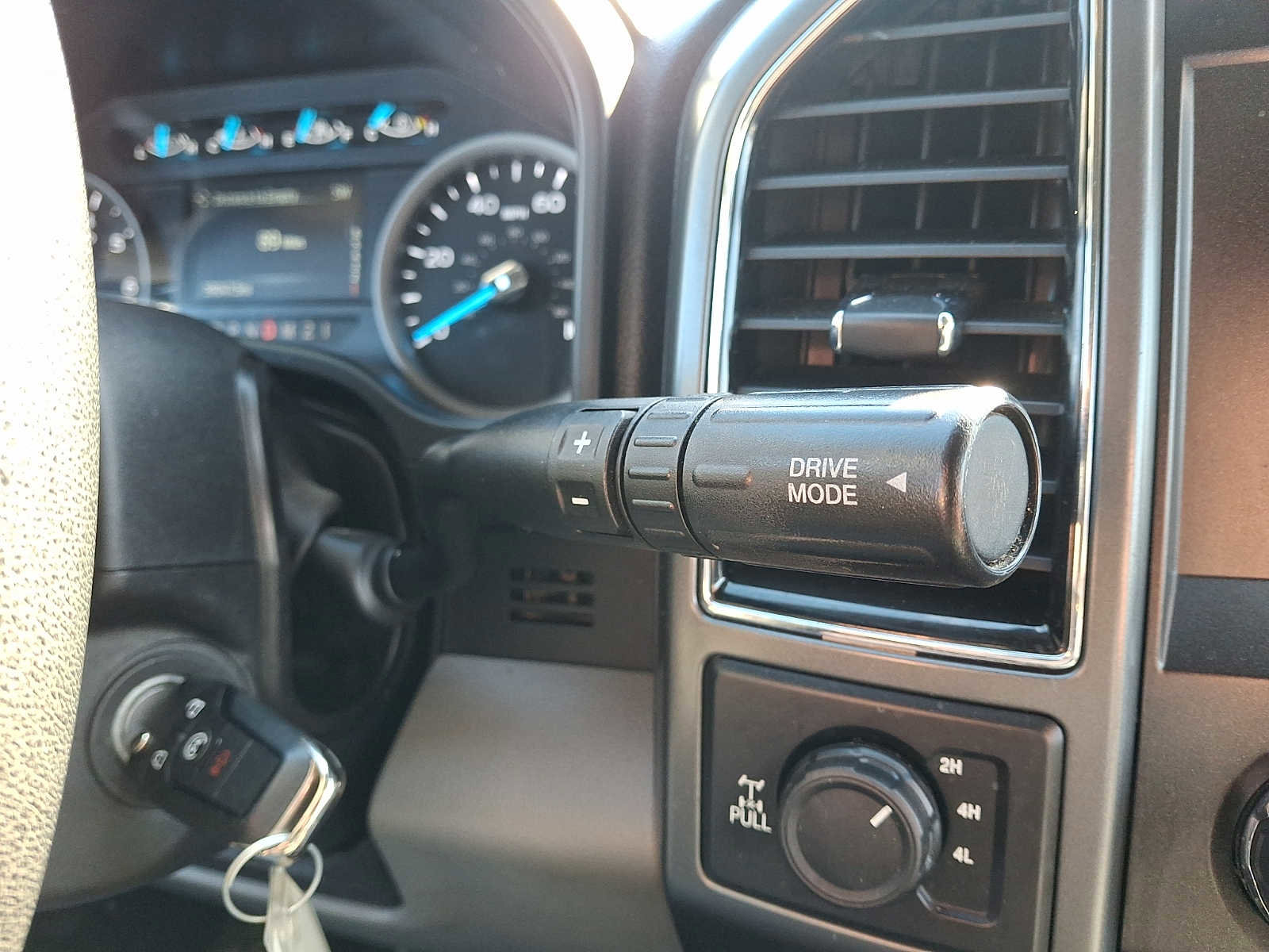 Used 2021 Ford F250 XLT w/ XLT Value Package image 16