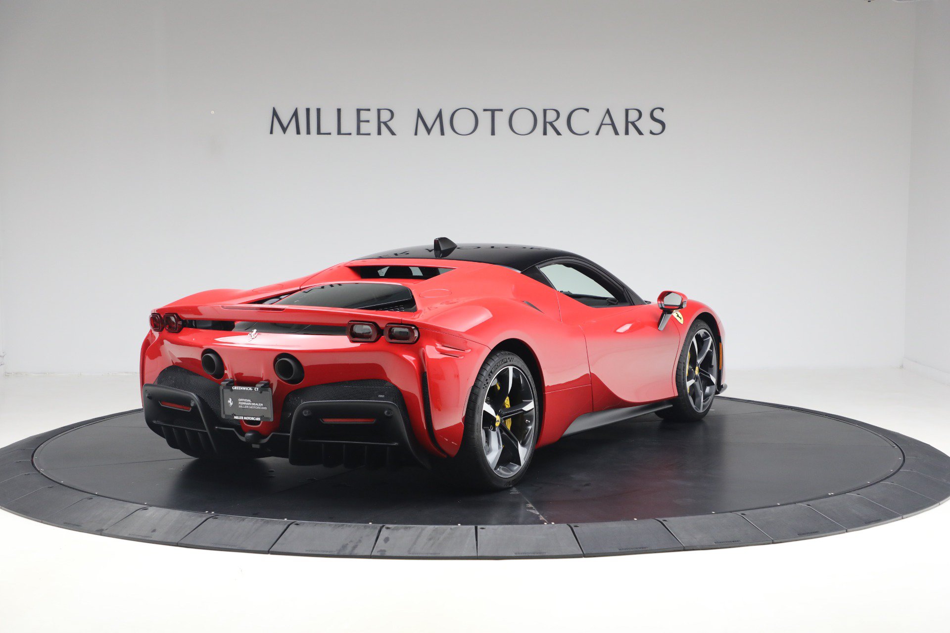 Used 2023 Ferrari SF90 Stradale AWD/4WD image 8