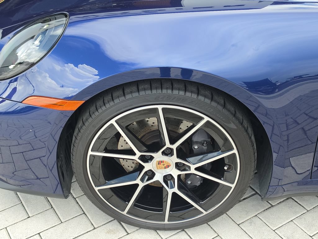 Used 2026 Porsche 911 Carrera T RWD image 6