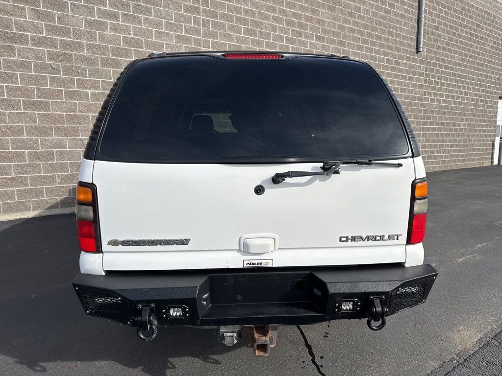 Used 2004 Chevrolet Suburban 2500 LT w/ Preferred Equipment Group image 5