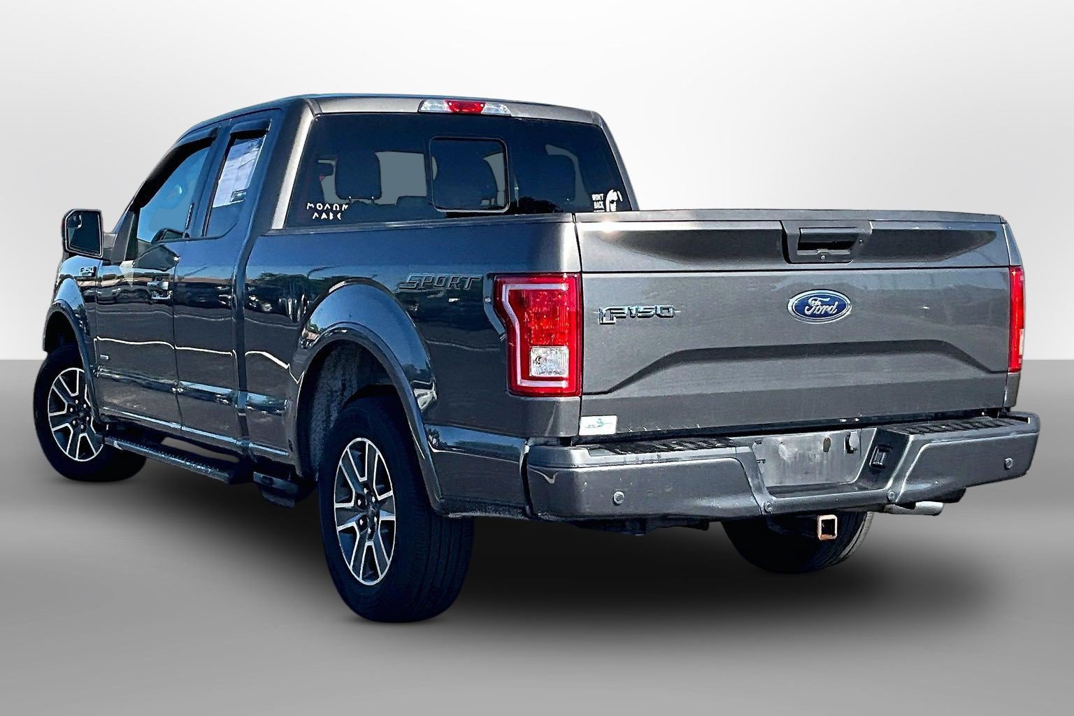 Used 2016 Ford F150 XLT w/ Equipment Group 302A Luxury RWD image 10