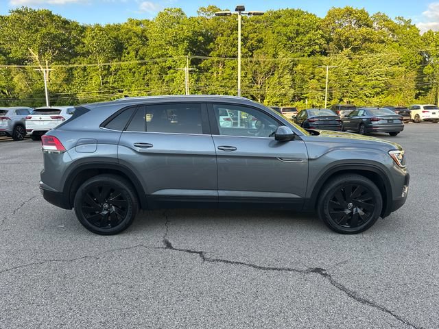 Certified 2024 Volkswagen Atlas Cross Sport SE w/ Panoramic Sunroof Package AWD/4WD image 10