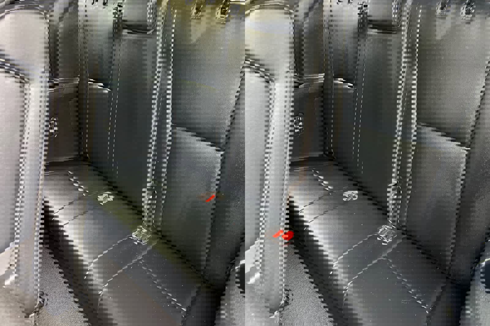 Used 2023 Toyota Highlander L image 16