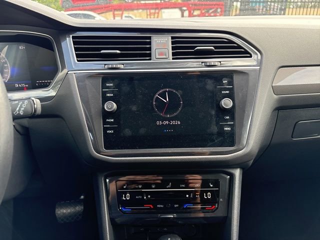 Used 2024 Volkswagen Tiguan SE image 14