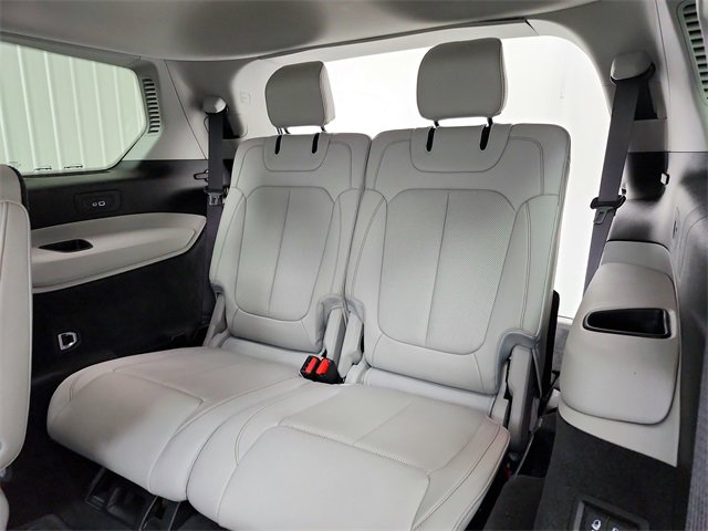 Used 2022 Jeep Grand Cherokee L Overland w/ Advanced Protech Group III image 43