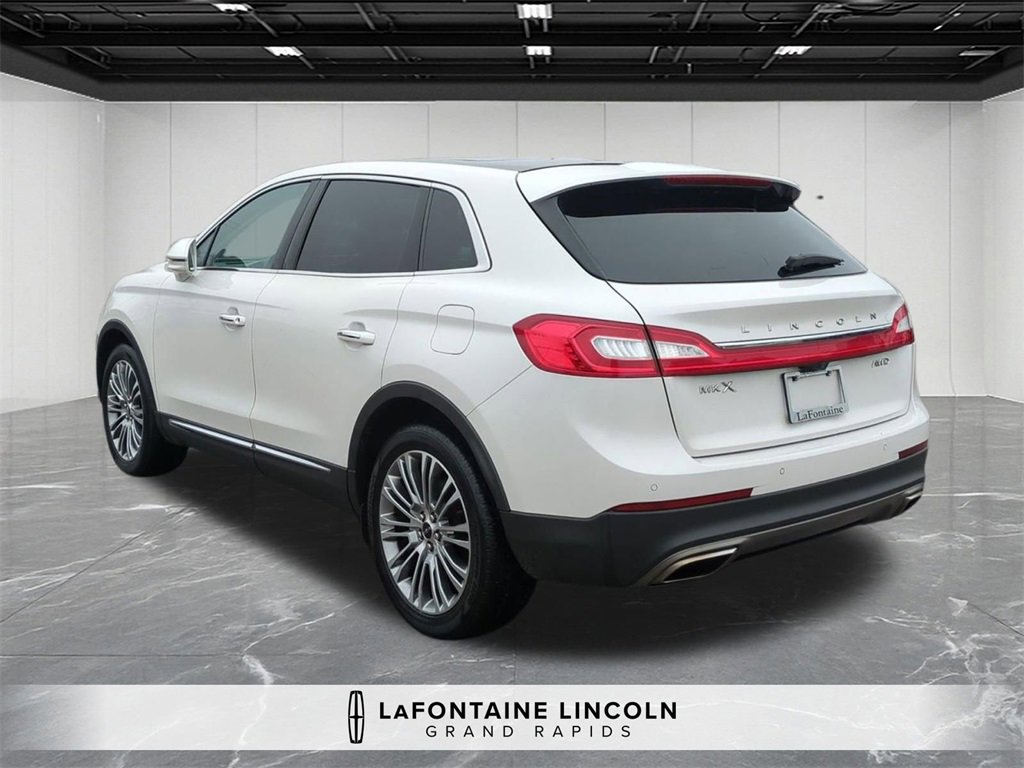 Used 2016 Lincoln MKX Reserve w/ Climate Package image 3