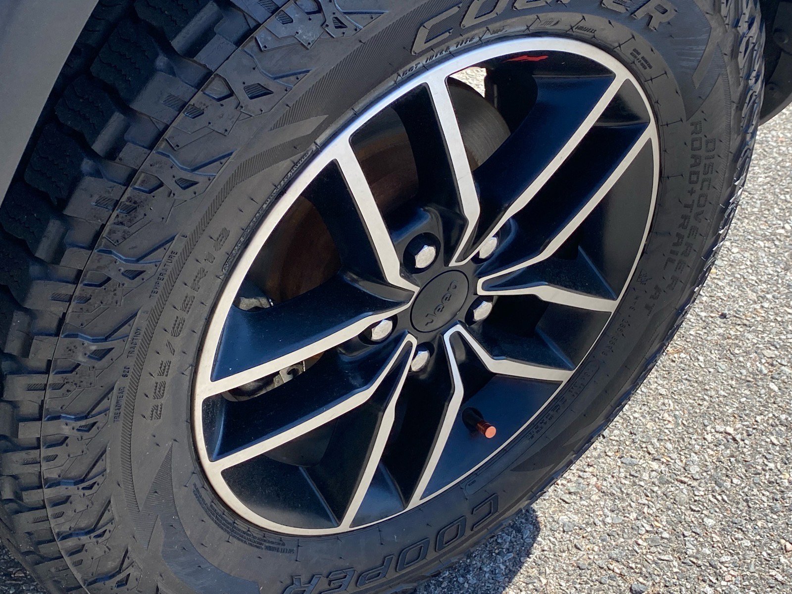 Used 2020 Jeep Grand Cherokee Trailhawk AWD/4WD image 24