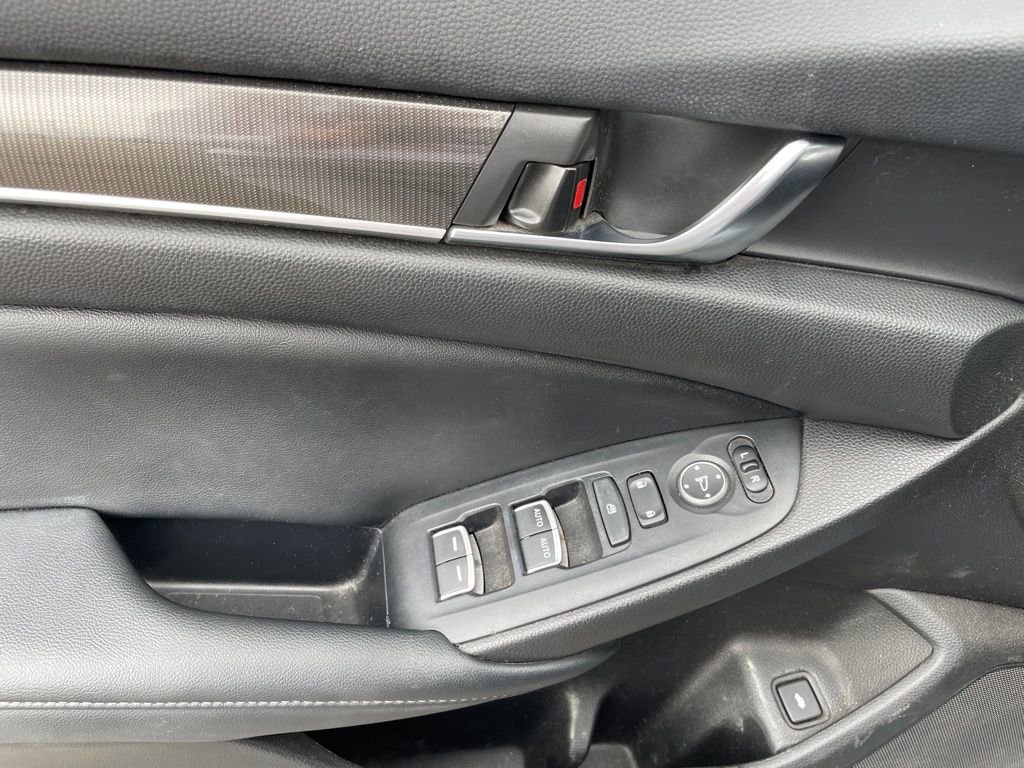 Used 2022 Honda Accord Sport image 12