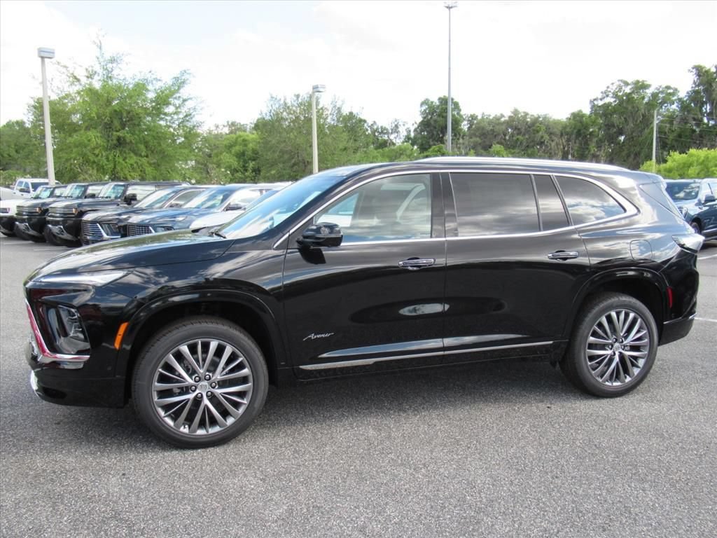 New 2026 Buick Enclave Avenir w/ Super Cruise Package FWD image 4
