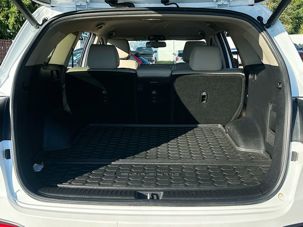 Used 2016 Kia Sorento EX w/ EX Premium Package image 24